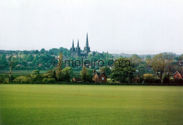 Lichfield, Birmingham, Angleterre, vue de la ville et de la cath&eacute;drale de Lichfield, XII&egrave;me ou XIII&egrave;me si&e...